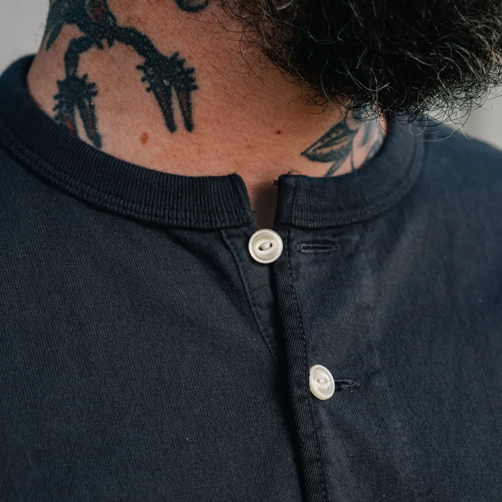 Full Count Flat Seam Heavyweight Henley T-Shirt Ink Black