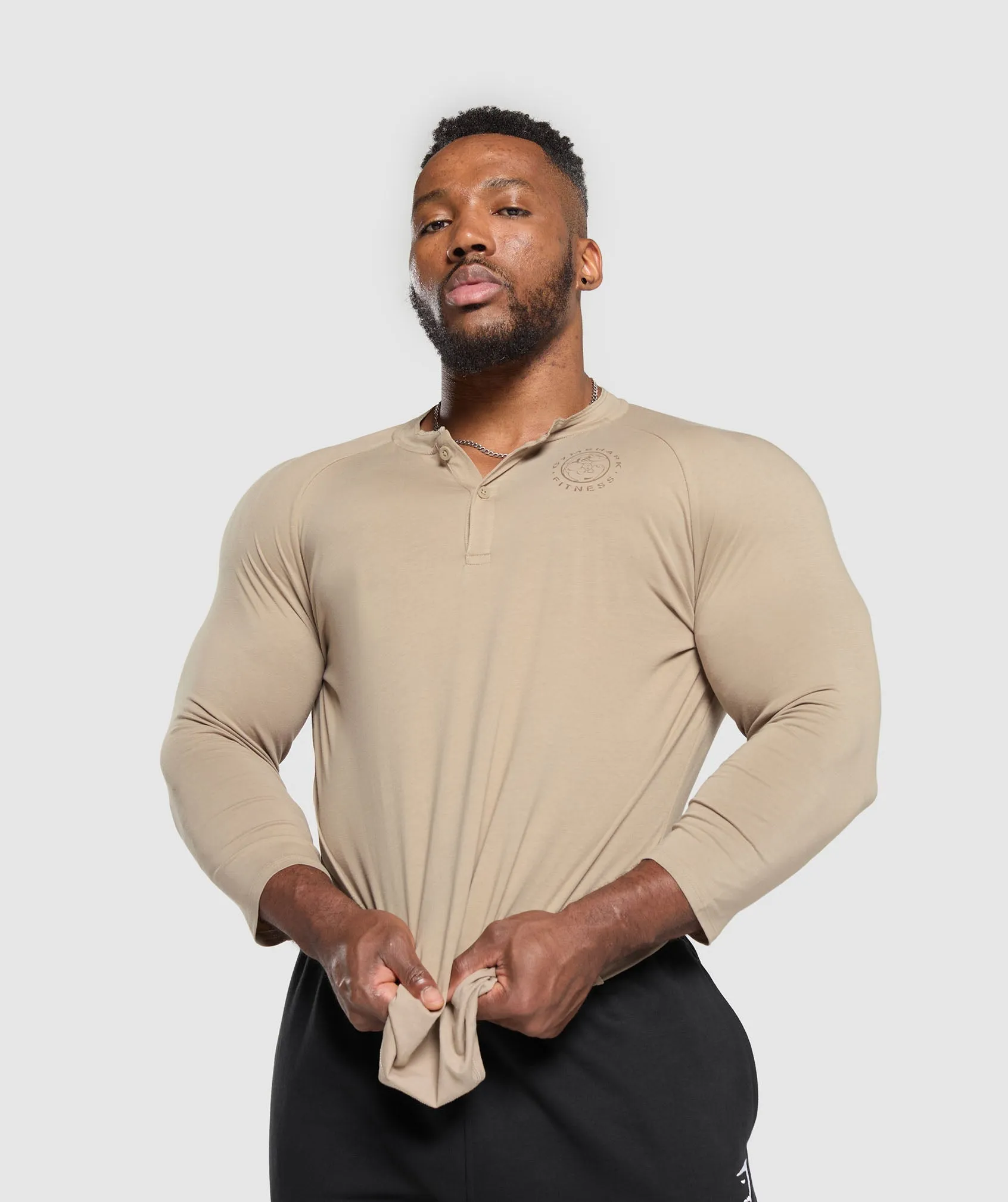 Gymshark Legacy Henley - Cement Brown
