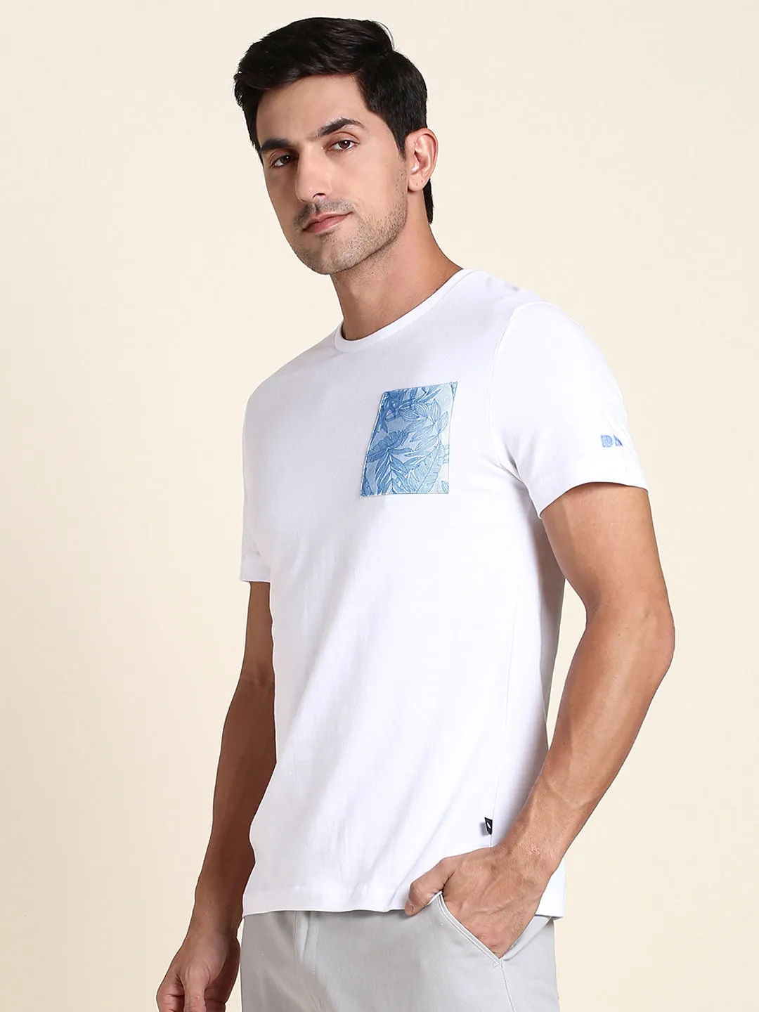 Men's White Tshirts Wardrobe Essentials Soft And Stretchy Fabric